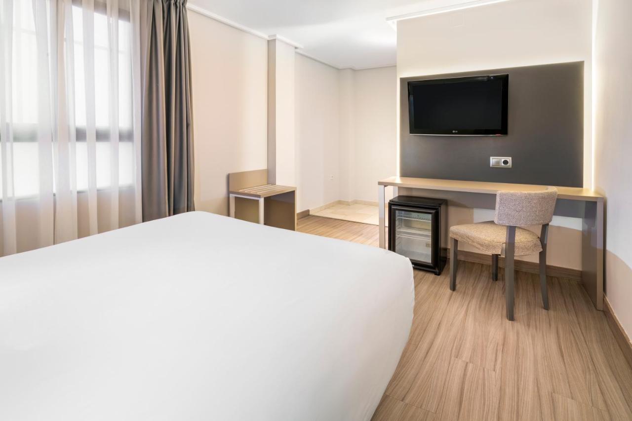 B&B Hotel Cartagena Cartagonova Екстериор снимка